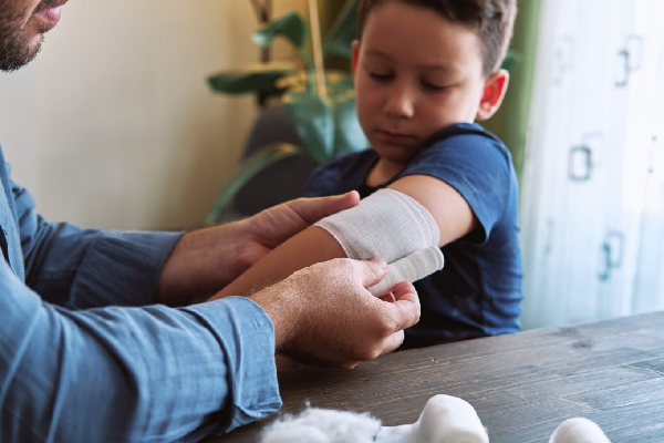 Wound Care at Home: How to Clean a Wound