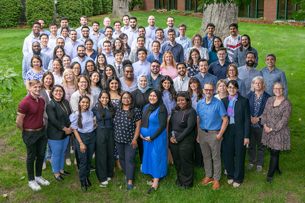 photo of the entire internal medicine residency team 