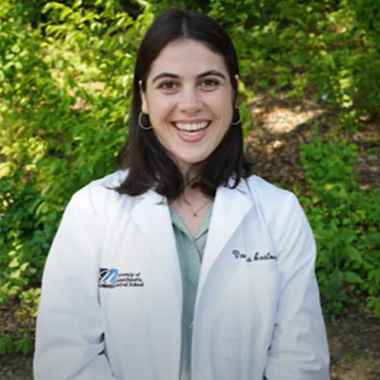 portrait of purch student vanessa avalone