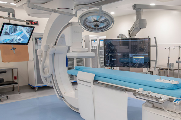 Modern, spacious, newly-designed operating room