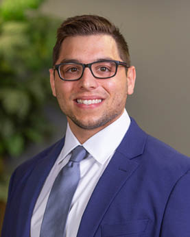 portrait of emergency medicine resident dr. johnathan choptij