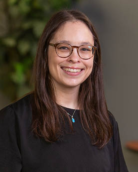 portrait of emergency medicine resident dr. sarah petrides