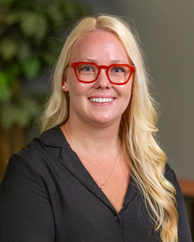 portrait of emergency medicine resident dr. hayley schnorbus