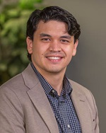 portrait of emergency medicine resident dr. nicholas sian