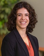 portrait of emergency medicine resident dr. sophie barlos