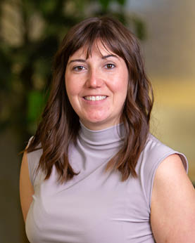 portrait of critical care medicine fellow dr. marlee thomas