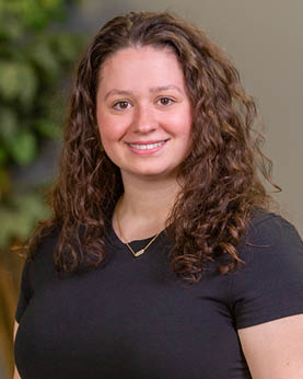 portrait of internal medicine resident dr. brianna lynch