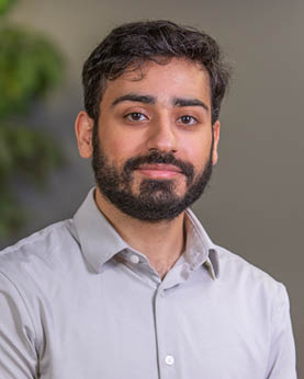 portrait of internal medicine resident dr. mostapha massaee