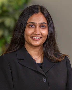 portrait of internal medicine resident dr. prakriti ramamurthy