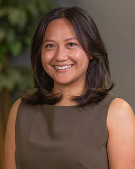 portrait of medicine pediatrics resident dr. jenne canizares cheyenne