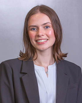 portrait of haley whelchel