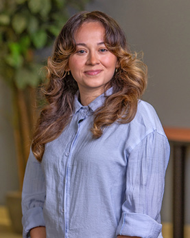 portrait of surgery resident dr. melissa ramirez